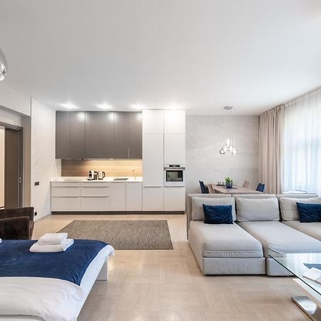 New Luxury Apt With Ac&Parking In The Center Of Prague Apartment Luaran gambar