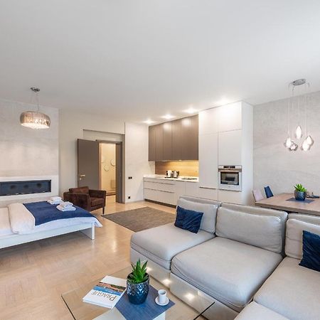 New Luxury Apt With Ac&Parking In The Center Of Prague Apartment Luaran gambar