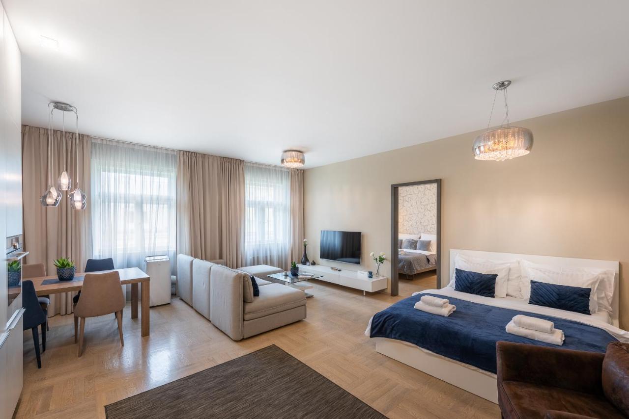 New Luxury Apt With Ac&Parking In The Center Of Prague Apartment Luaran gambar