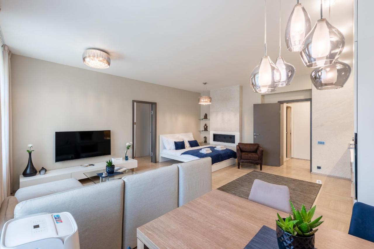 New Luxury Apt With Ac&Parking In The Center Of Prague Apartment Luaran gambar