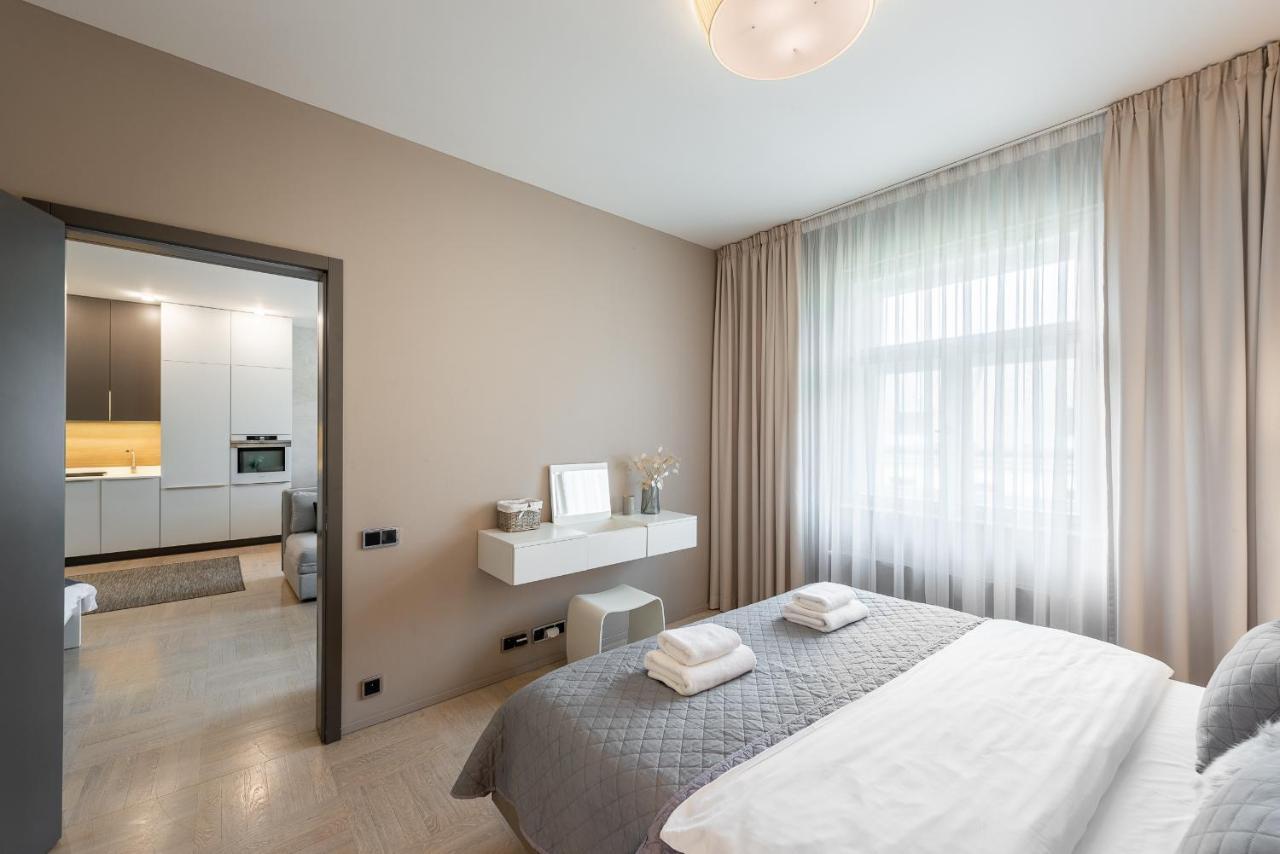 New Luxury Apt With Ac&Parking In The Center Of Prague Apartment Luaran gambar